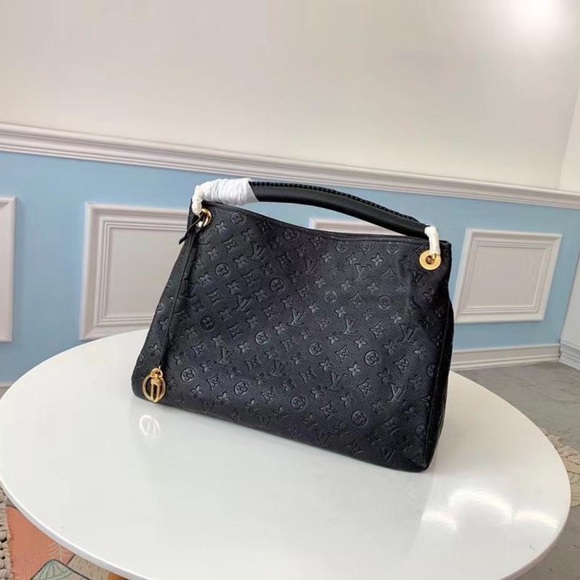 📧 Louis Vuitton Empreinte Artsy MM Shoulder Bag - Picture 1 of 8